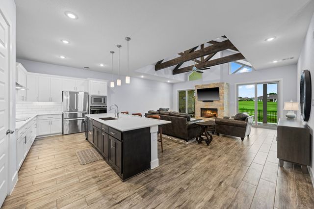 3200 #5 Pinnacle Club Dr, Kerrville, TX 78028