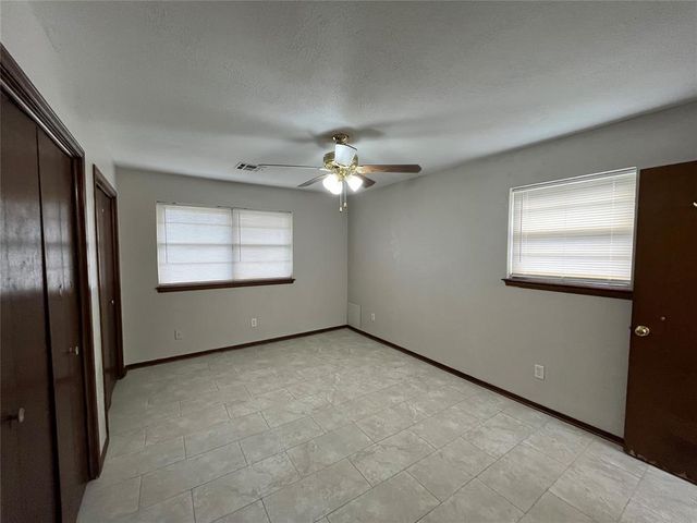 1505 Kingston Road, Norman, OK 73071