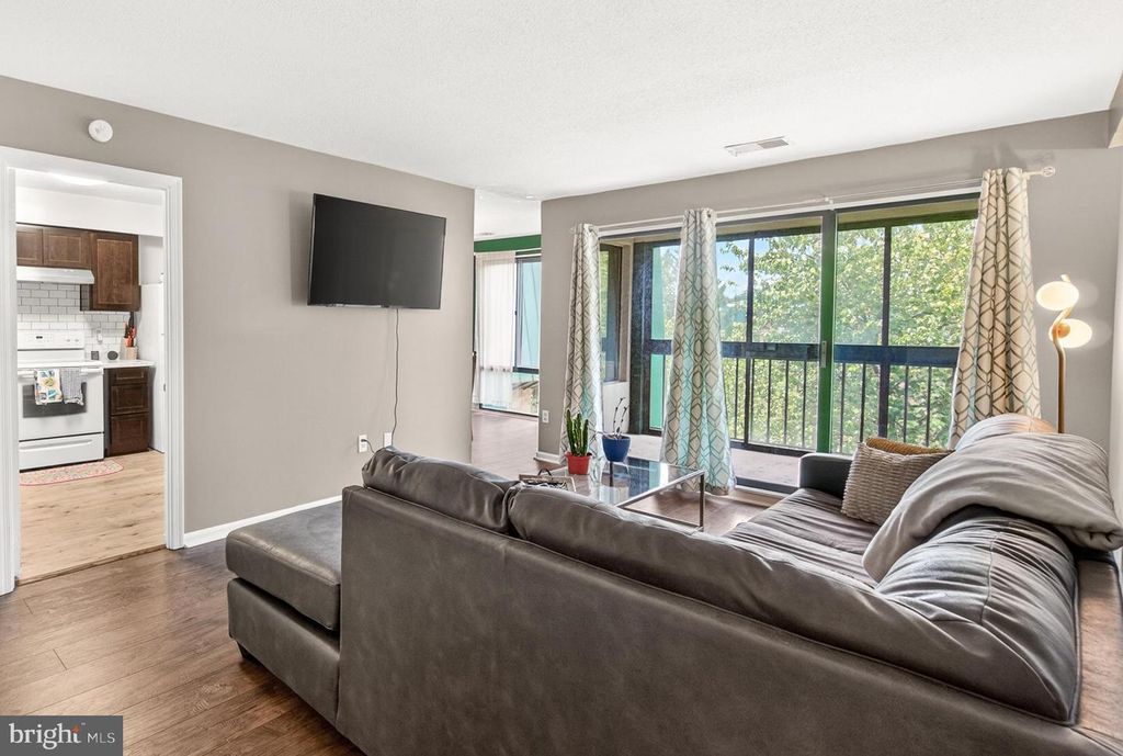 Image 13 of property listing at 1016-301 BRINKER DR #301, Hagerstown, MD 21740