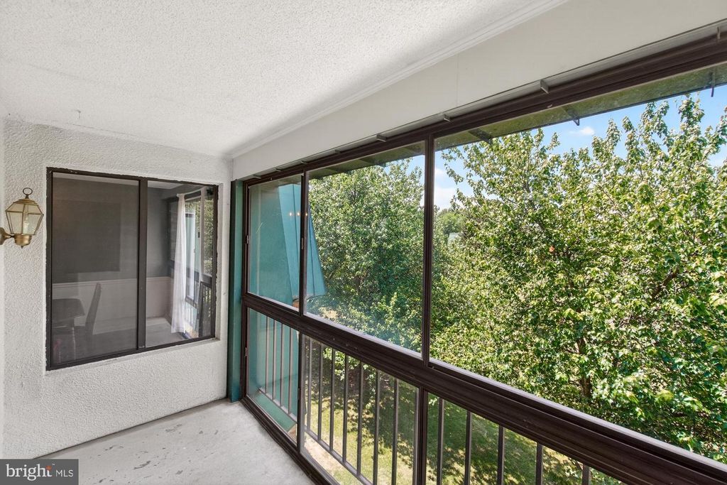 Image 16 of property listing at 1016-301 BRINKER DR #301, Hagerstown, MD 21740