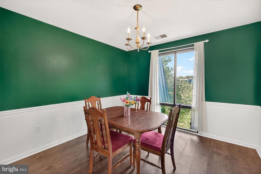 Image 22 of property listing at 1016-301 BRINKER DR #301, Hagerstown, MD 21740