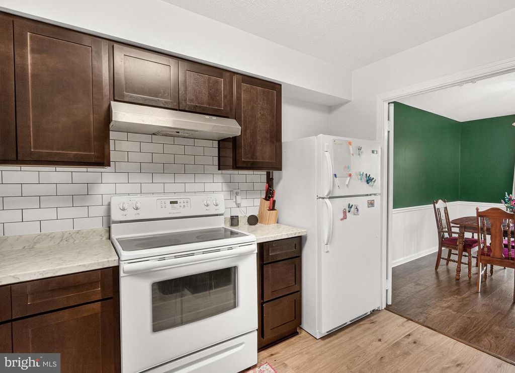Image 27 of property listing at 1016-301 BRINKER DR #301, Hagerstown, MD 21740