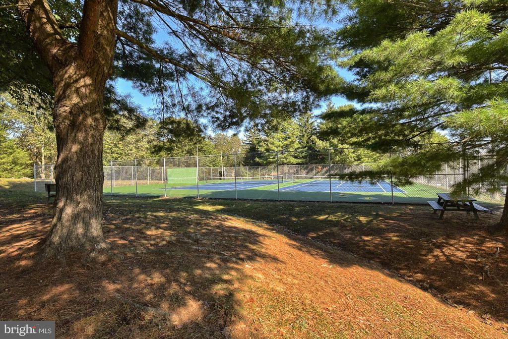 Image 36 of property listing at 1016-301 BRINKER DR #301, Hagerstown, MD 21740