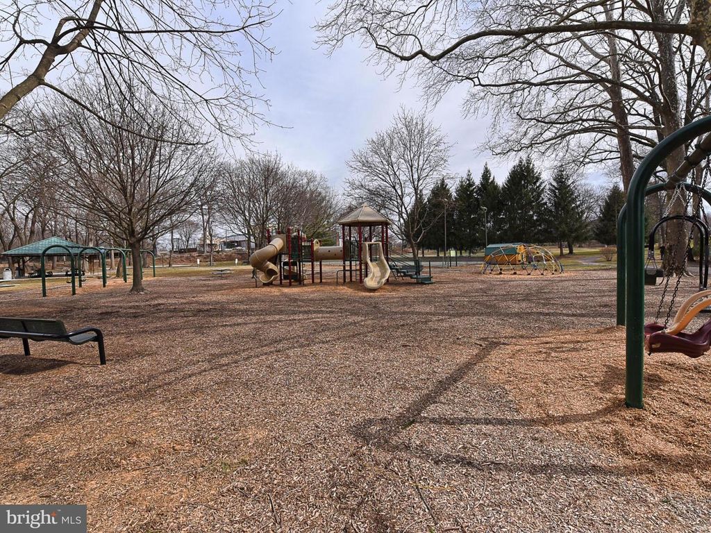 Image 51 of property listing at 1016-301 BRINKER DR #301, Hagerstown, MD 21740