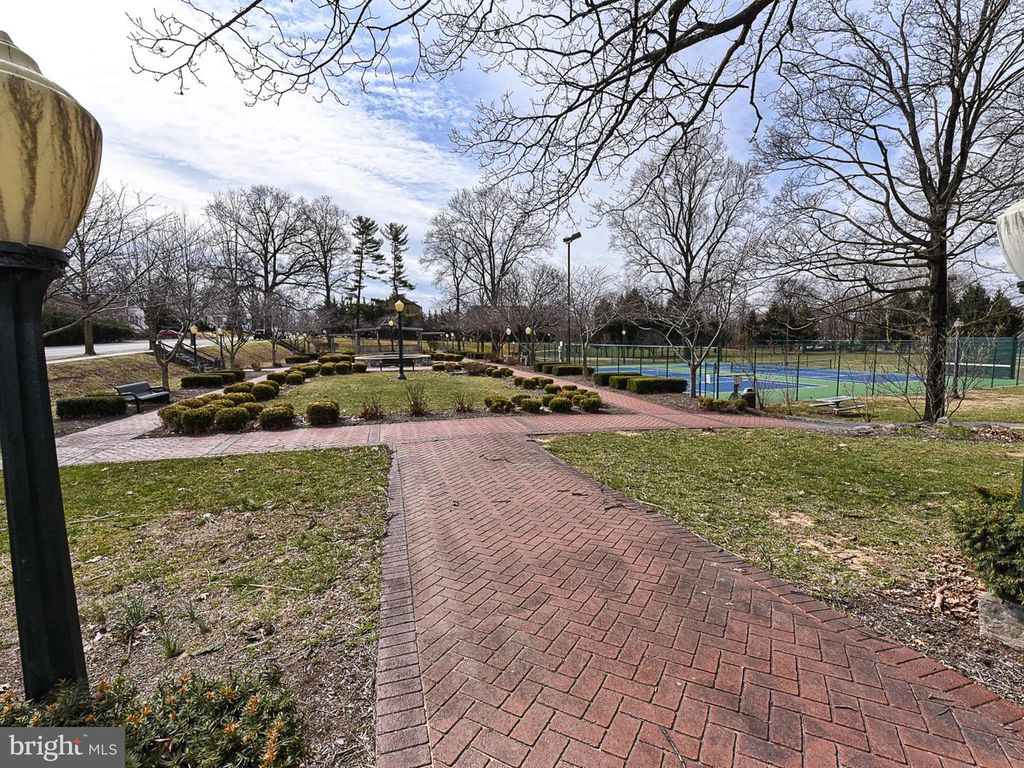 Image 62 of property listing at 1016-301 BRINKER DR #301, Hagerstown, MD 21740