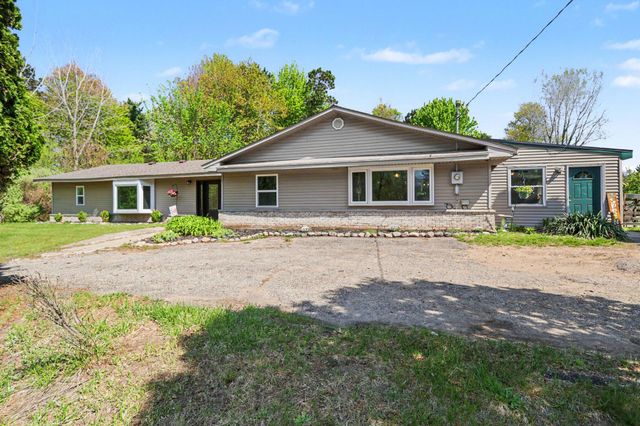 13321 R Drive N, Convis Twp, MI 49014