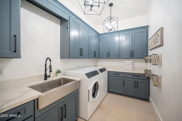 2335 E Plum Street, Gilbert, AZ 85298