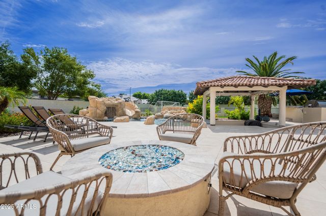 2335 E Plum Street, Gilbert, AZ 85298