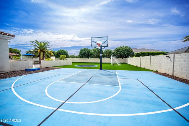 2335 E Plum Street, Gilbert, AZ 85298