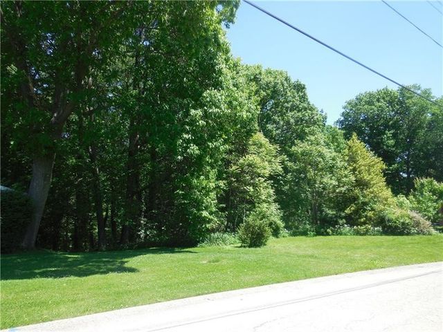 0 Crest Dr, Brighton Twp, PA 15009