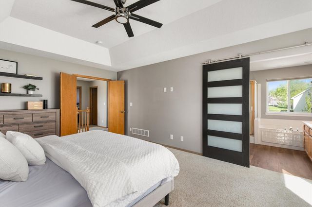 15419 Winston Avenue, Urbandale, IA 50323