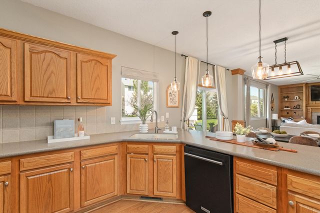 15419 Winston Avenue, Urbandale, IA 50323