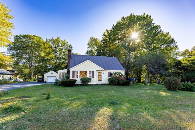 260 Highland Avenue, Hartford, VT 05001