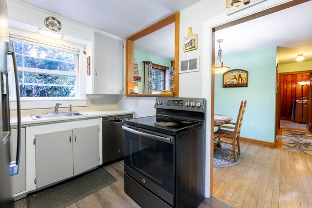 260 Highland Avenue, Hartford, VT 05001