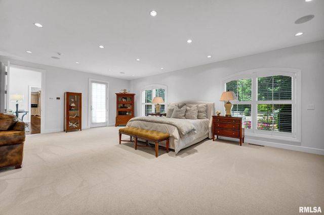 800 BAYSIDE Drive, Germantown Hills, IL 61548