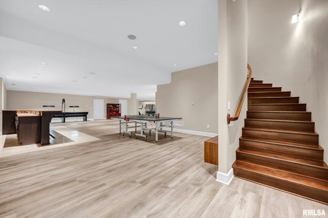 800 BAYSIDE Drive, Germantown Hills, IL 61548