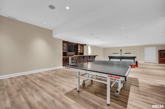 800 BAYSIDE Drive, Germantown Hills, IL 61548