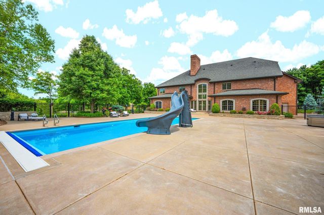 800 BAYSIDE Drive, Germantown Hills, IL 61548