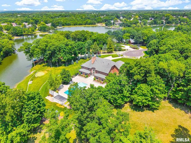800 BAYSIDE Drive, Germantown Hills, IL 61548