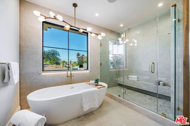 12427 Cumpston Street, Valley Village, CA 91607