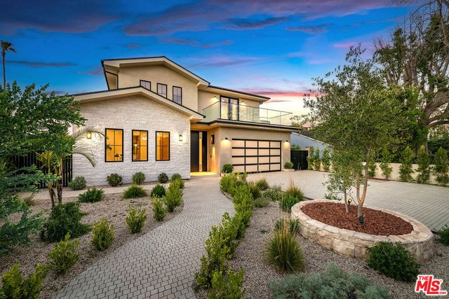 12427 Cumpston Street, Valley Village, CA 91607