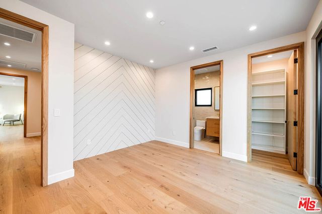 12427 Cumpston Street, Valley Village, CA 91607