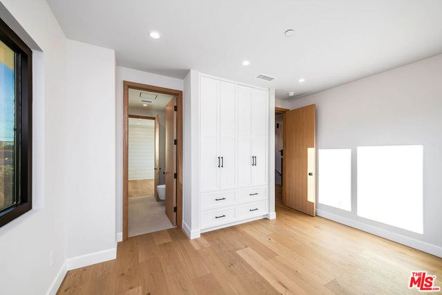 12427 Cumpston Street, Valley Village, CA 91607