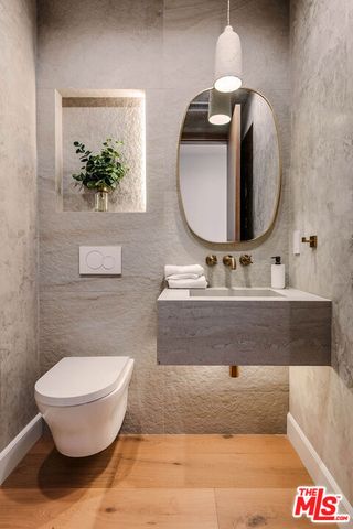 12427 Cumpston Street, Valley Village, CA 91607