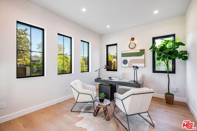 12427 Cumpston Street, Valley Village, CA 91607