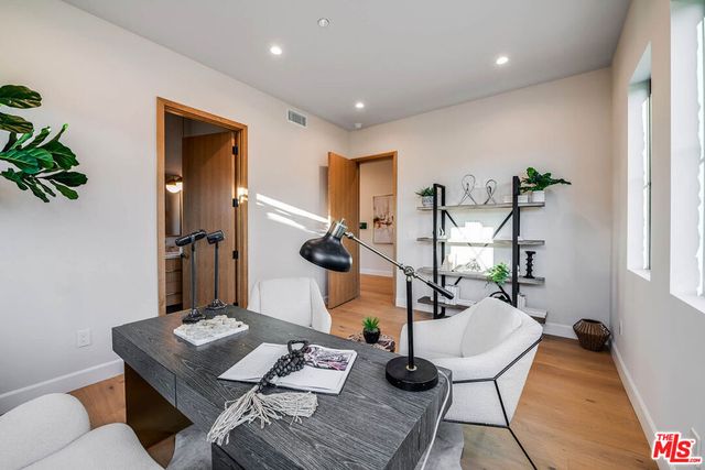 12427 Cumpston Street, Valley Village, CA 91607