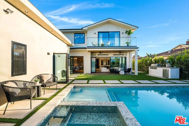 12427 Cumpston Street, Valley Village, CA 91607