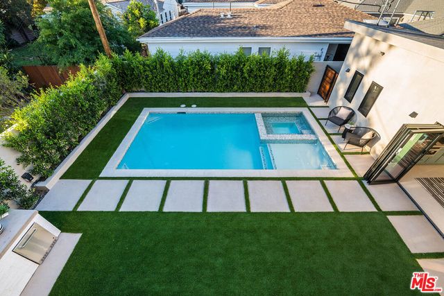 12427 Cumpston Street, Valley Village, CA 91607