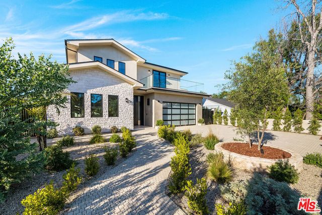 12427 Cumpston Street, Valley Village, CA 91607