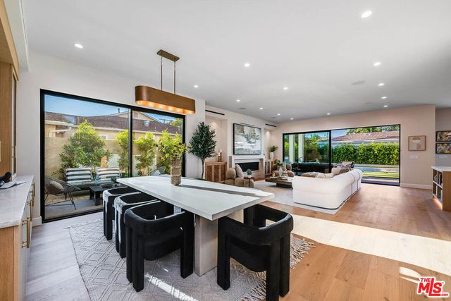 12427 Cumpston Street, Valley Village, CA 91607