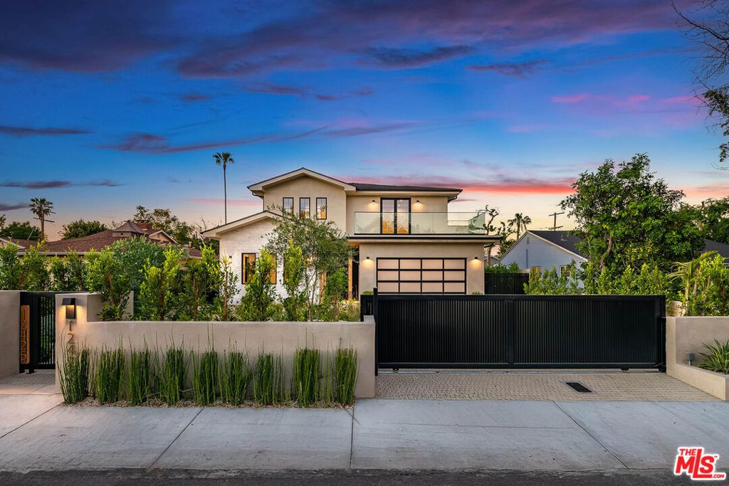 12427 Cumpston Street, Valley Village, CA 91607