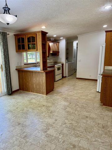 8484 Zosel Street, Onekama, MI 49675