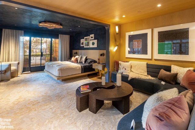 20 W 12TH Street, New York City, NY 10011