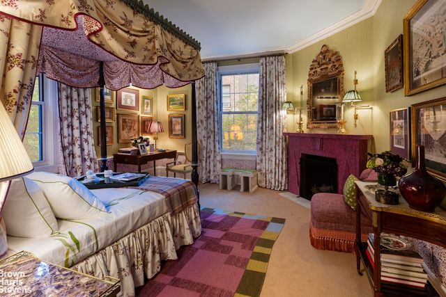 20 W 12TH Street, New York City, NY 10011