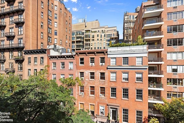 20 W 12TH Street, New York City, NY 10011