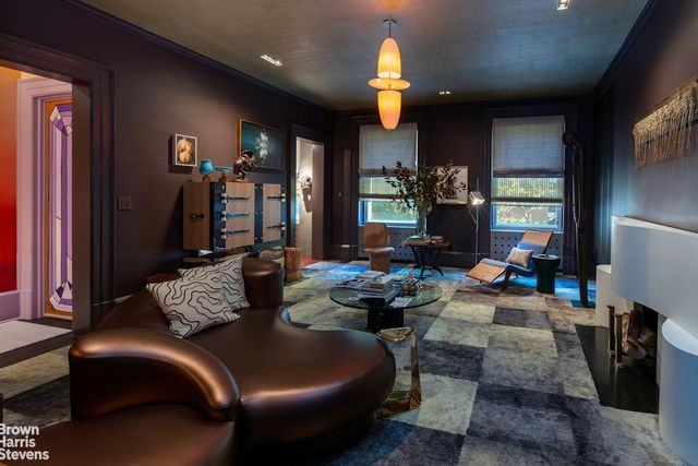 20 W 12TH Street, New York City, NY 10011