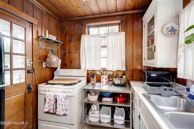2559 Walton Way, Augusta, GA 30904
