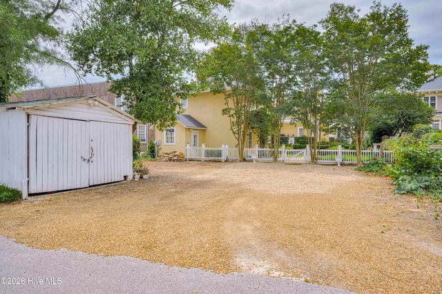 2559 Walton Way, Augusta, GA 30904