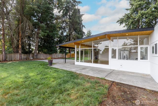 6320 Gregory Street W, University Place, WA 98466