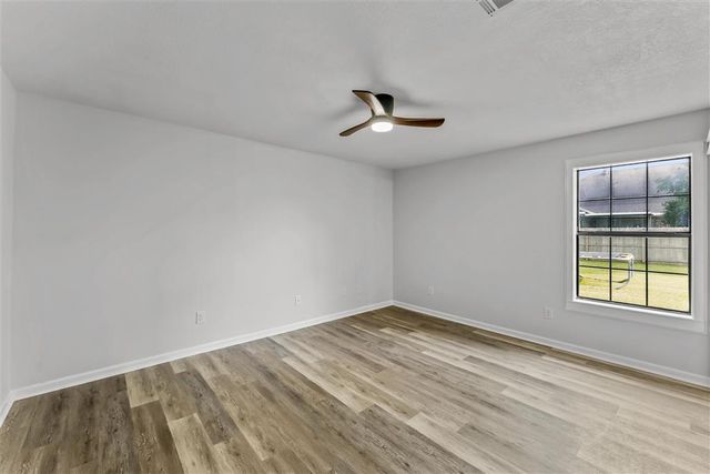 1901 Deep Woods Drive, Lake Charles, LA 70605