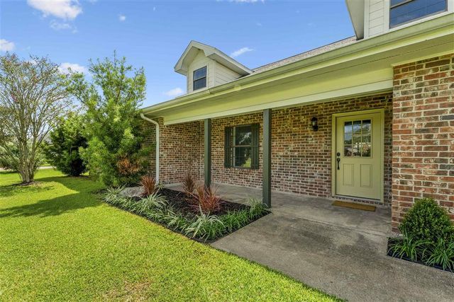 1901 Deep Woods Drive, Lake Charles, LA 70605