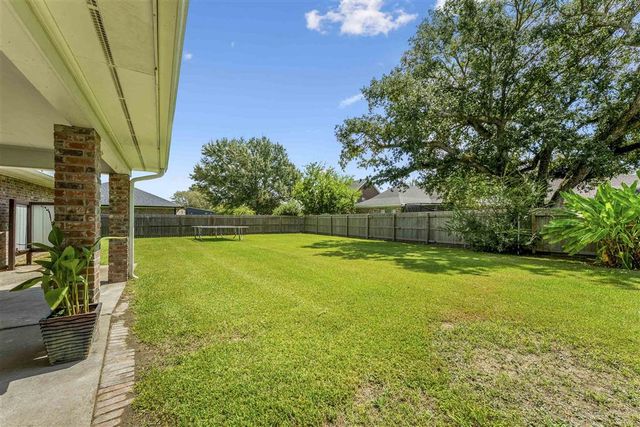 1901 Deep Woods Drive, Lake Charles, LA 70605
