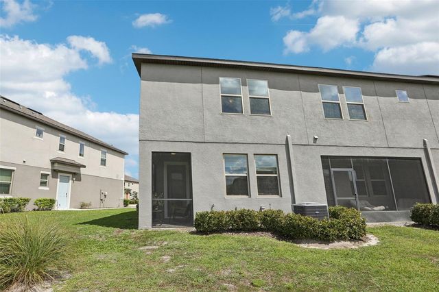 32010 BLUE PASSING LOOP, Wesley Chapel, FL 33545