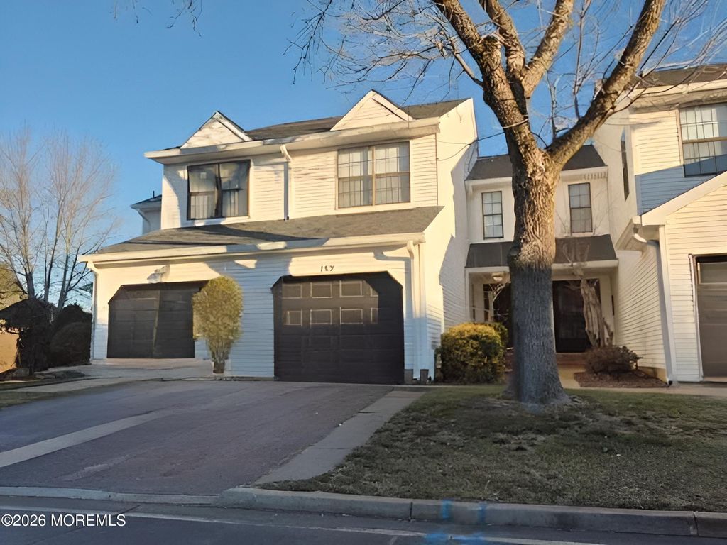 152 Chestnut Way 15-2, Englishtown, NJ 07726