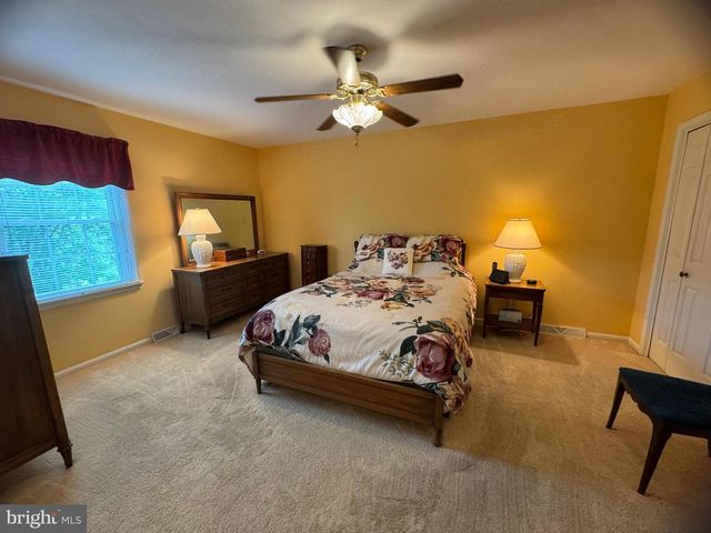 4102 WIMBLEDON DRIVE, Harrisburg, PA 17112