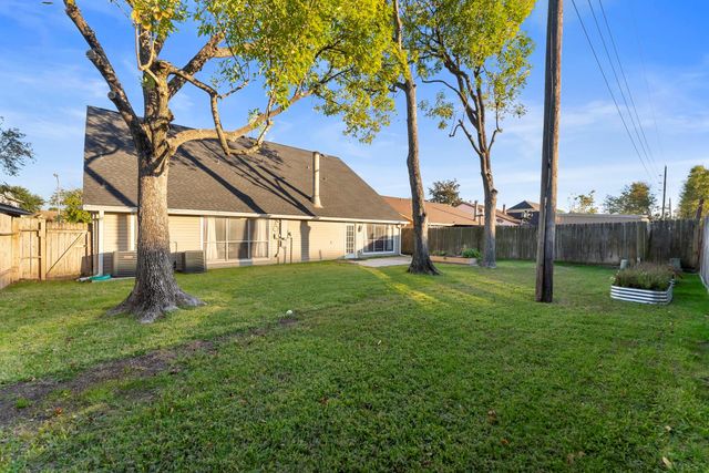 11431 Bethnal Green Drive, Houston, TX 77066